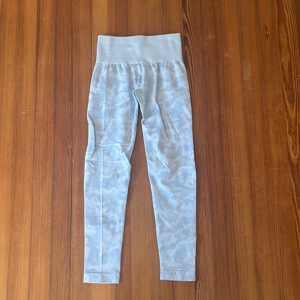 NVGTN camo leggings